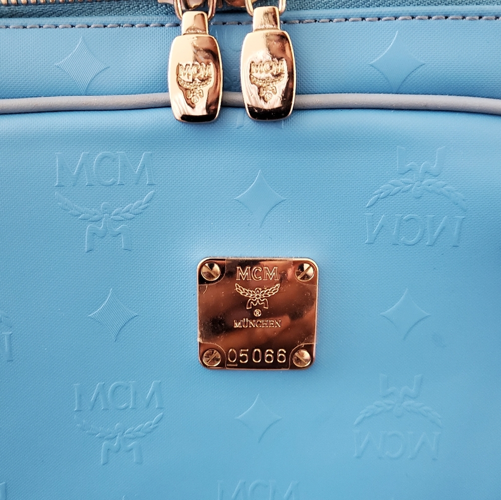 MCM Backpack Resistant Monogram Medium - Picture 6 of 8